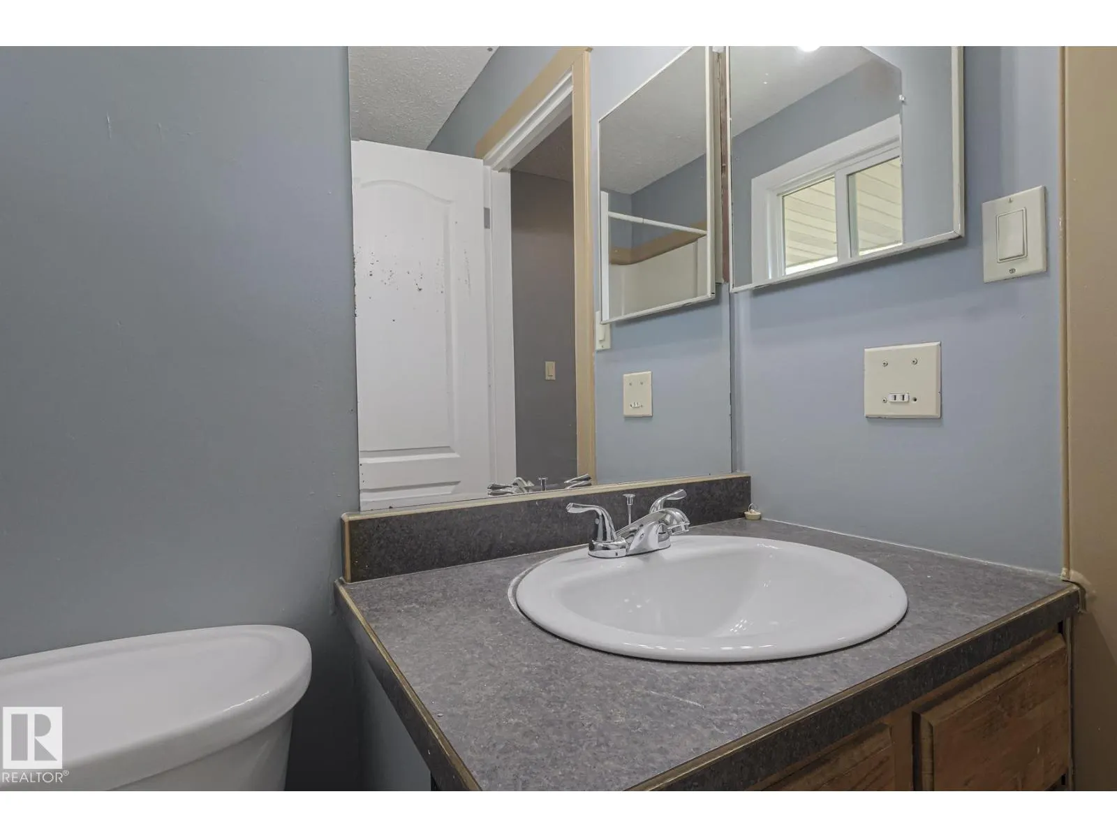 112 WELLINGTON CR