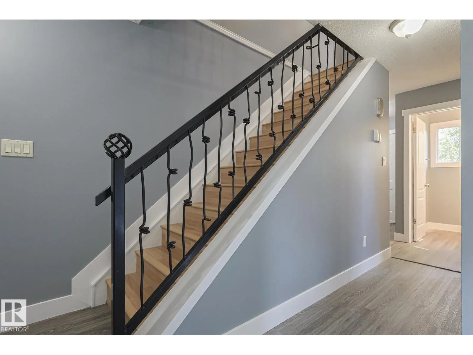 112 WELLINGTON CR