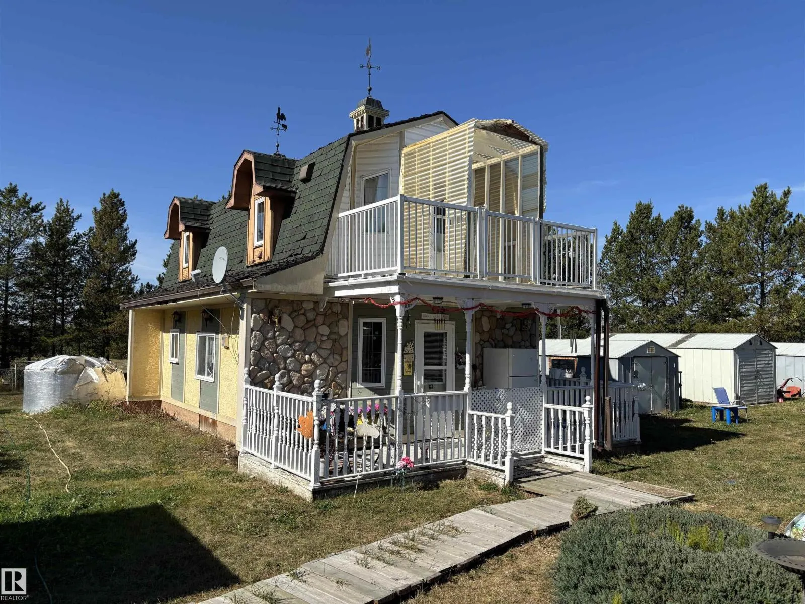 140 Russel DR