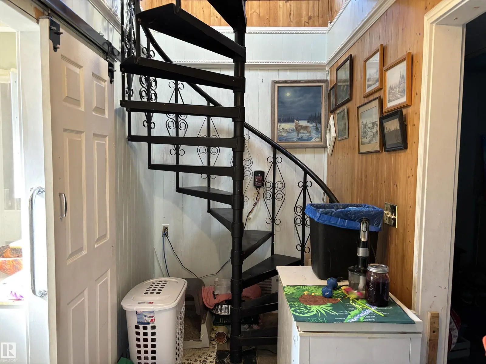 140 Russel DR