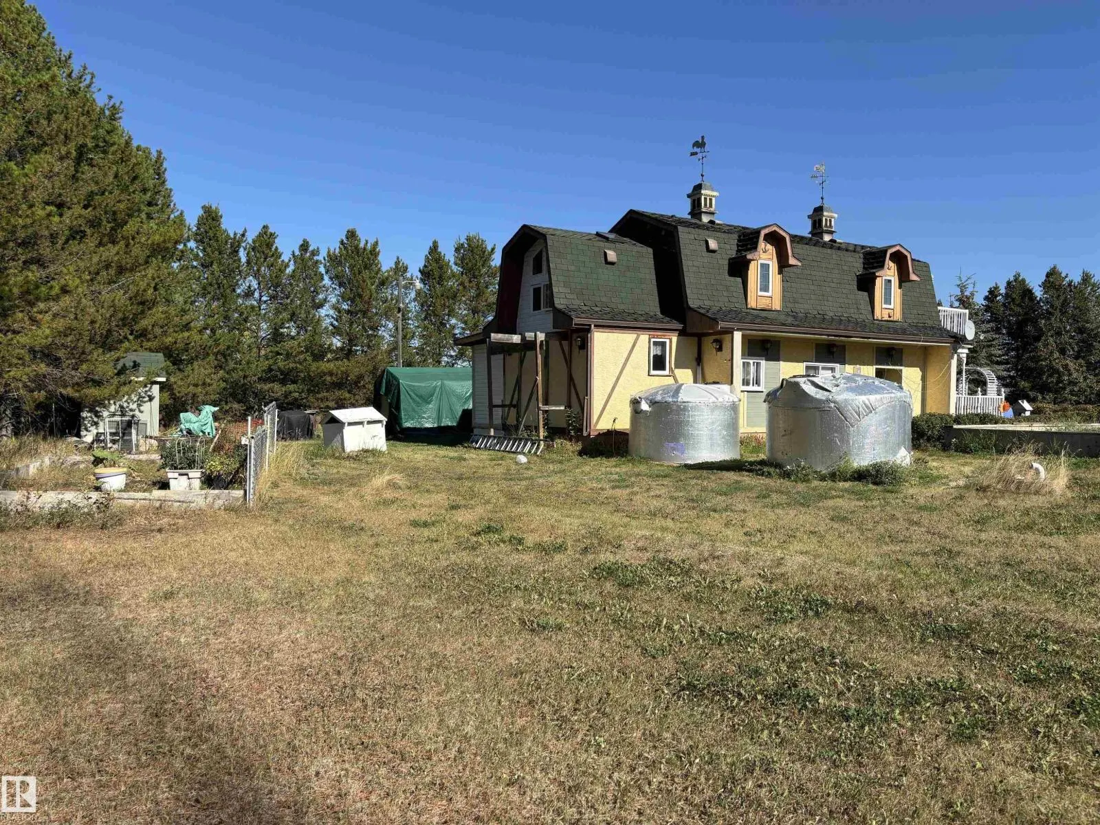 140 Russel DR
