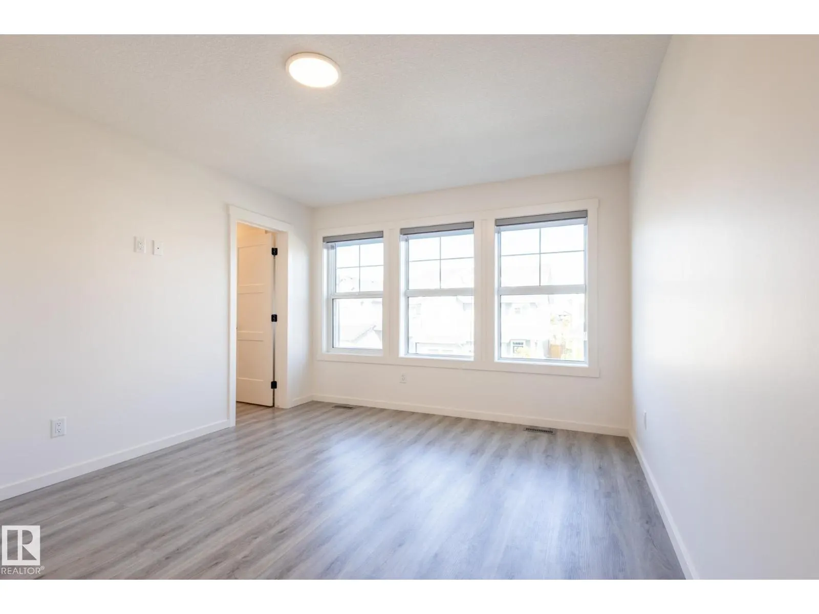 1215 PODERSKY WD SW