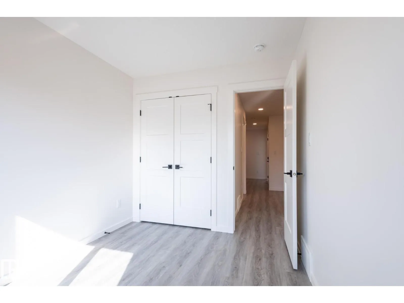 1215 PODERSKY WD SW