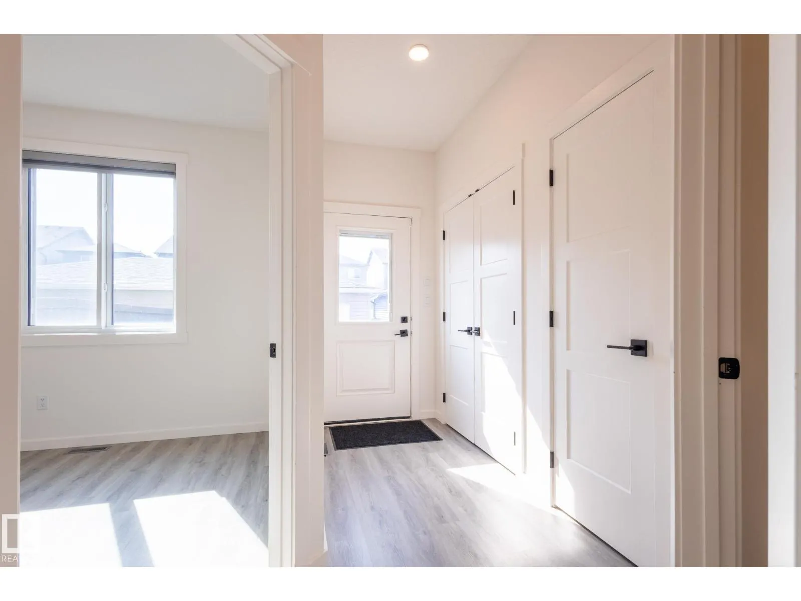1215 PODERSKY WD SW