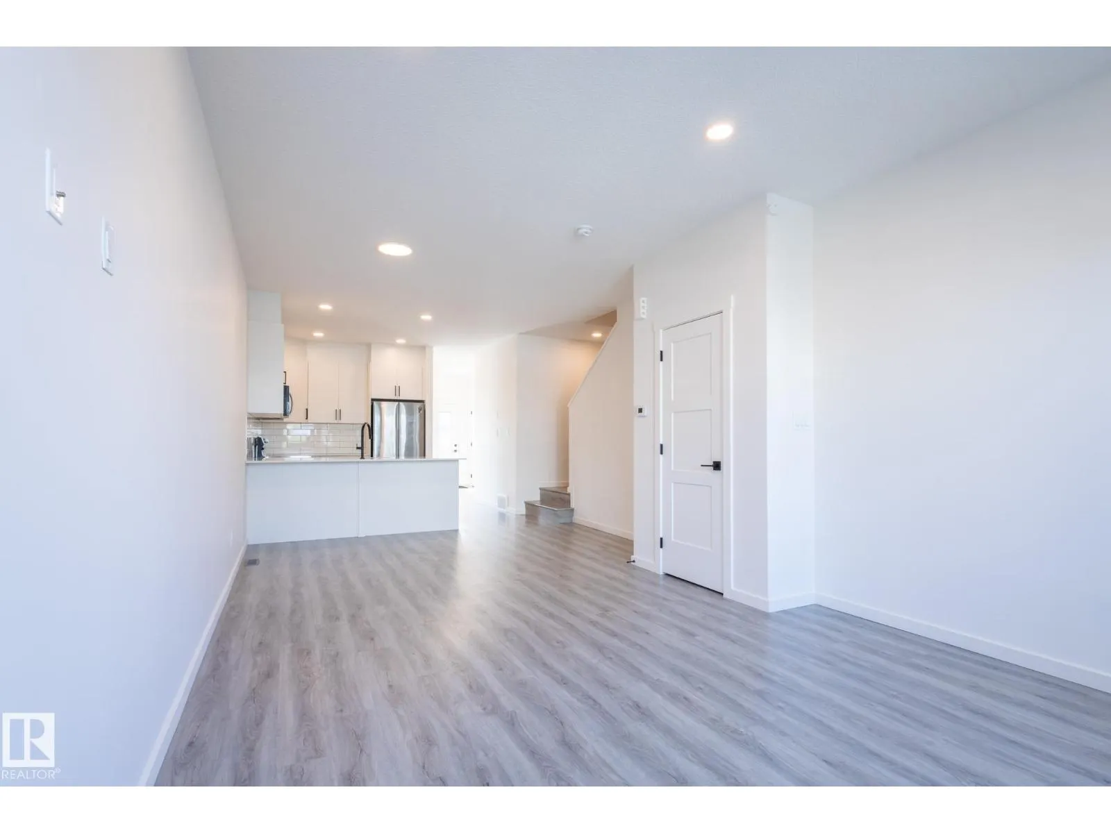 1215 PODERSKY WD SW