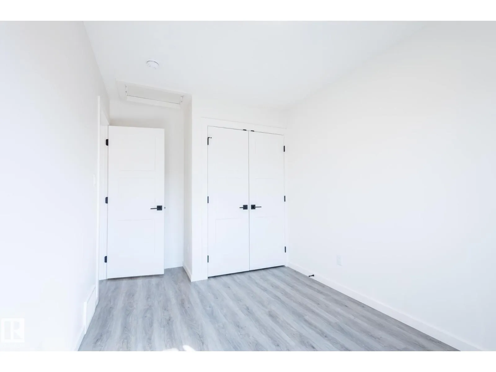 1215 PODERSKY WD SW