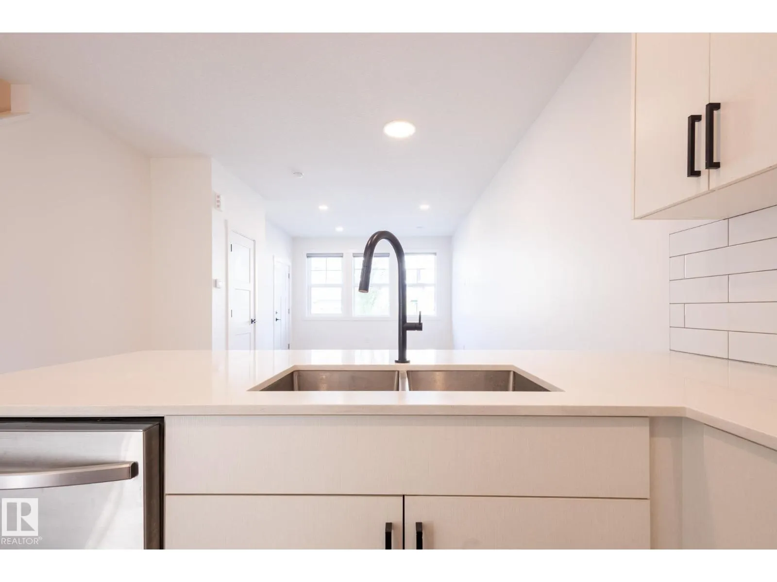 1215 PODERSKY WD SW
