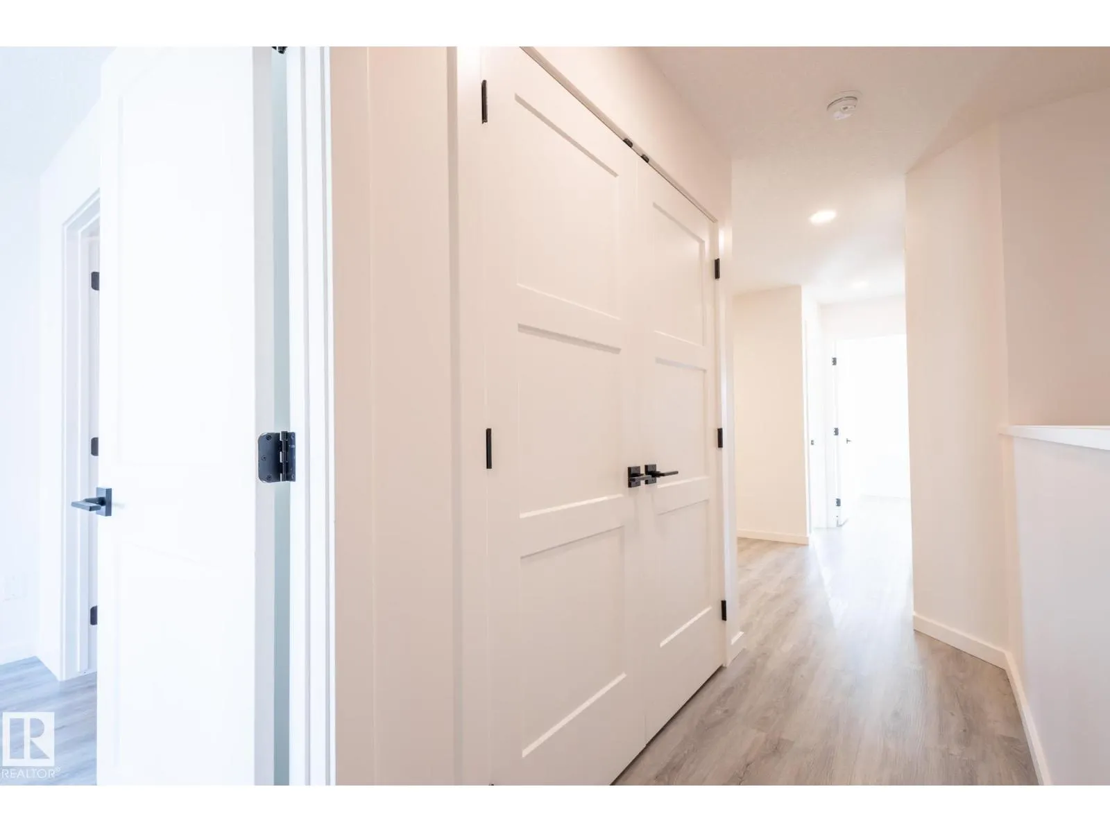 1215 PODERSKY WD SW