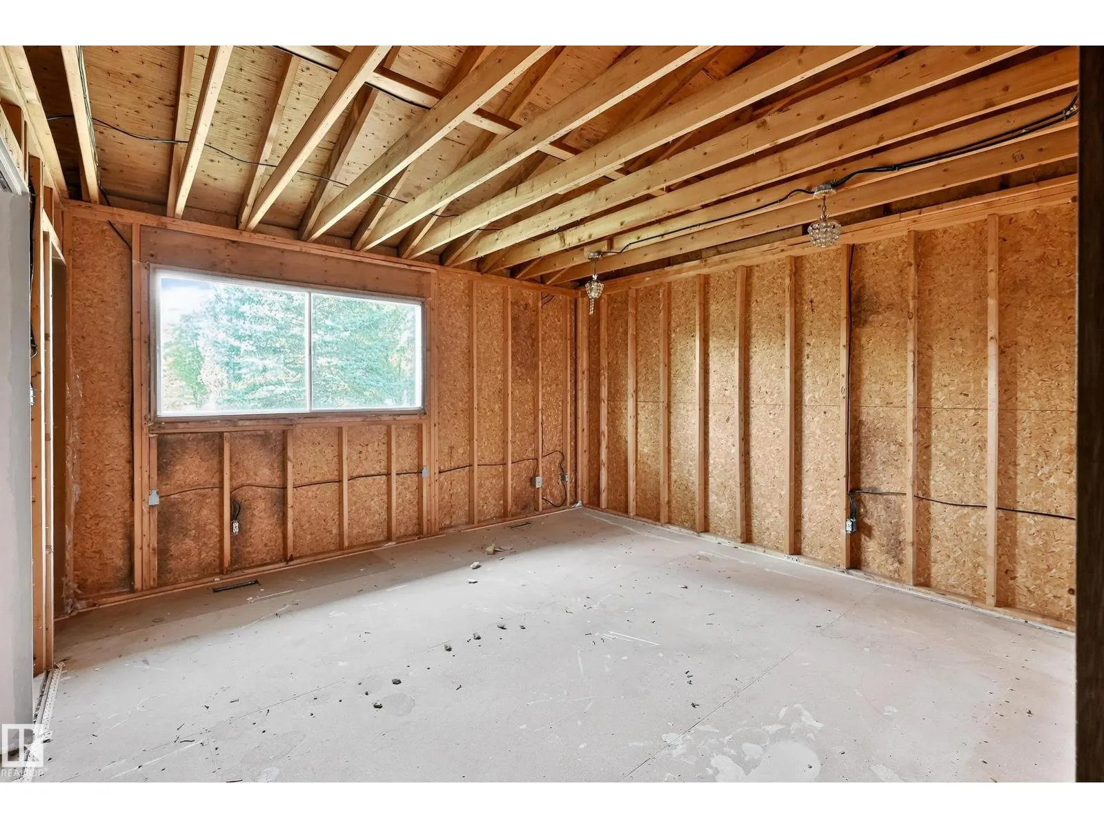 240 WESTRIDGE RD NW
