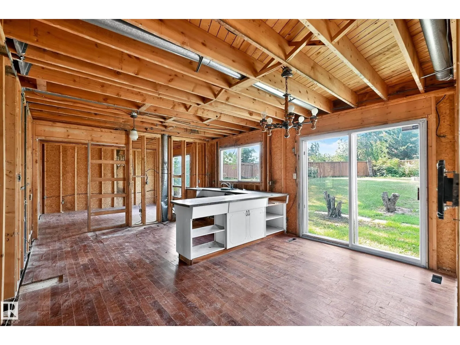 240 WESTRIDGE RD NW