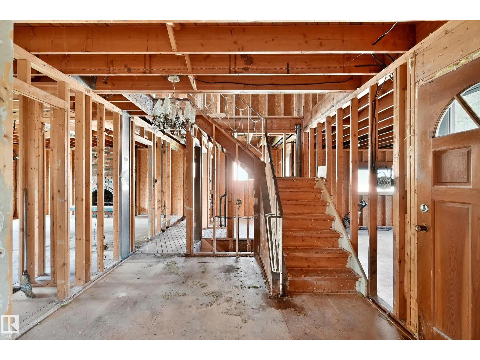 240 WESTRIDGE RD NW
