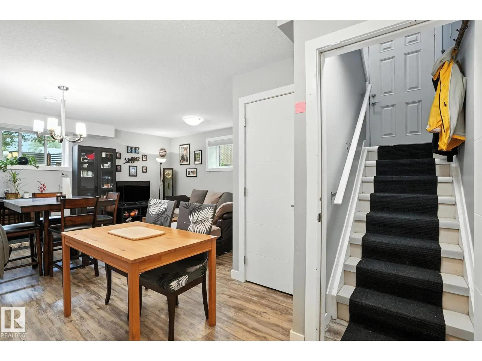 10436 154 ST NW