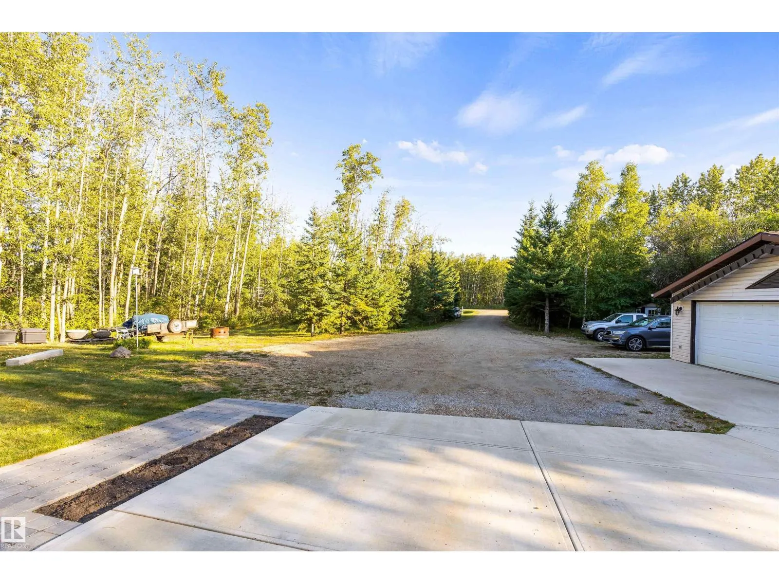 #81 53221 RGE ROAD 223