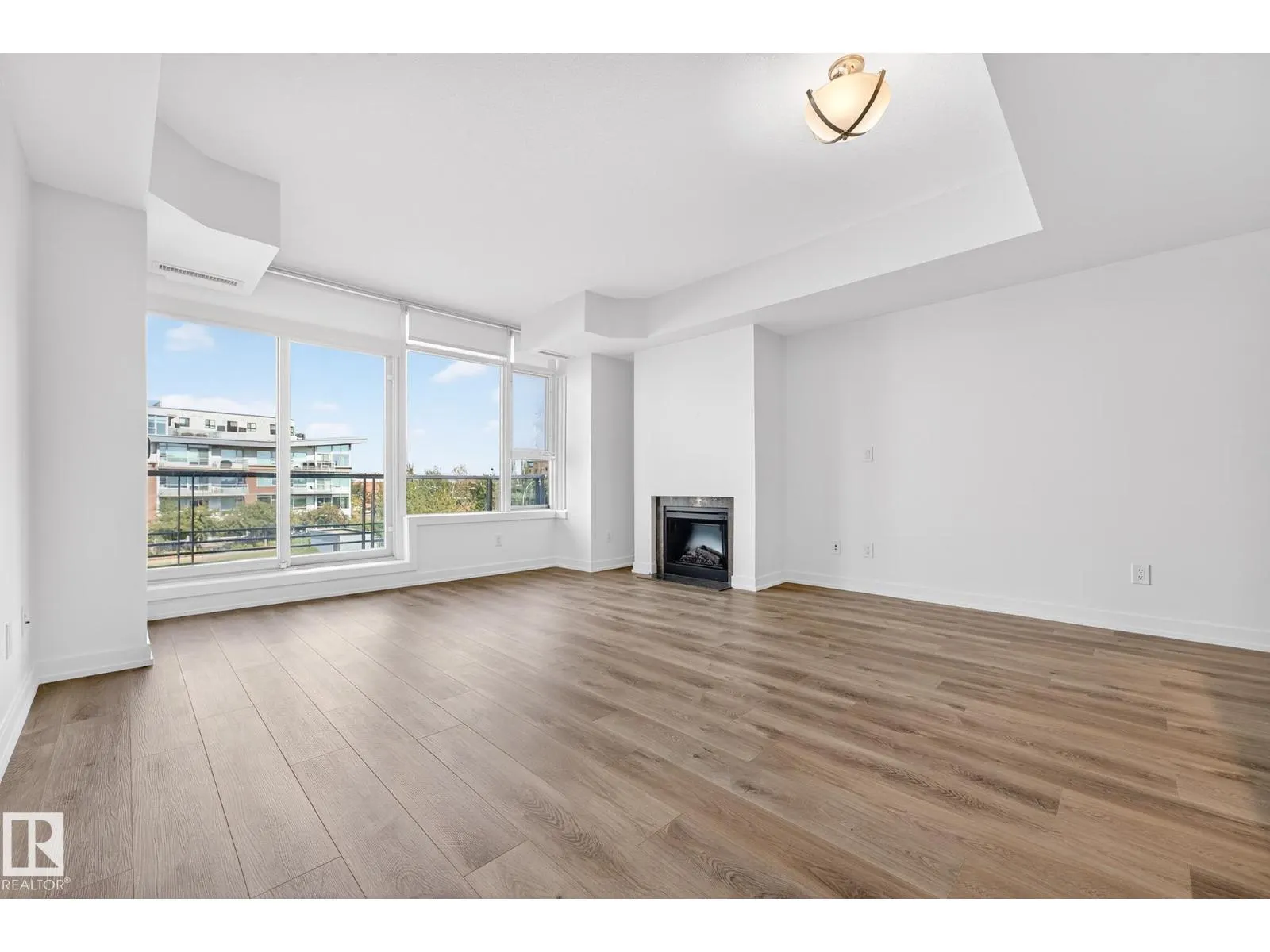 #306 2606 109 ST NW