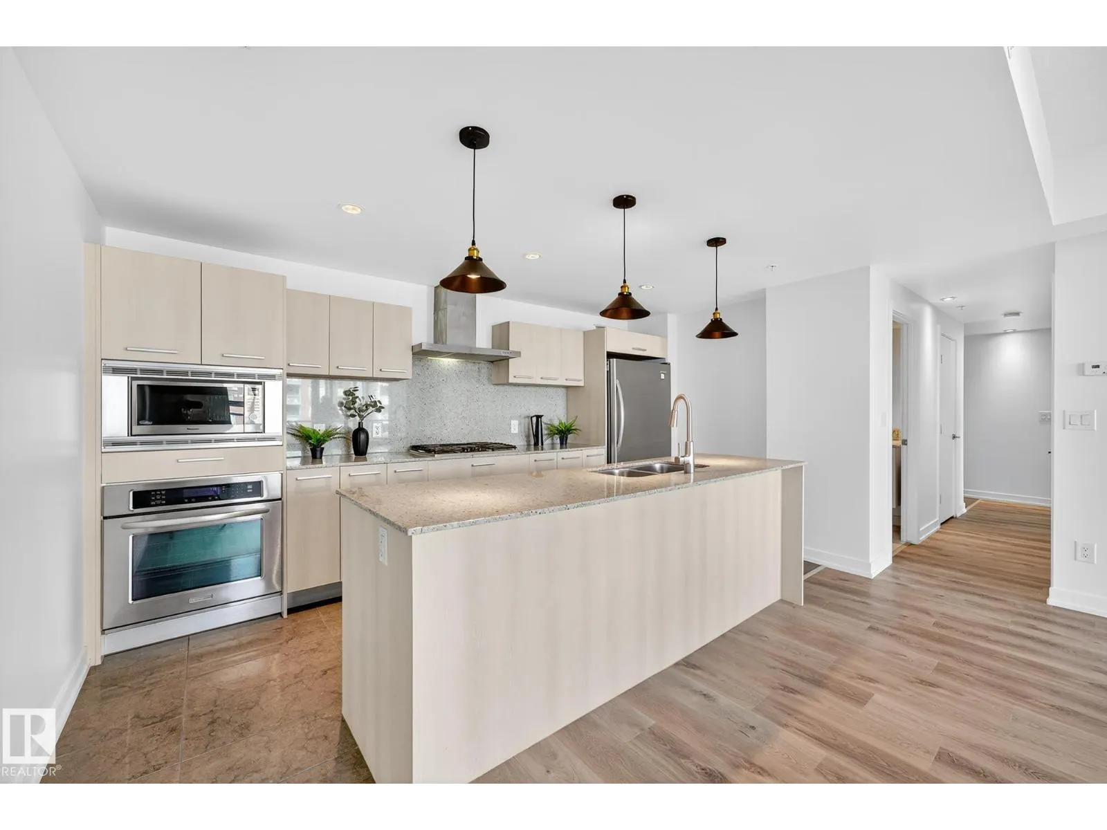 #306 2606 109 ST NW