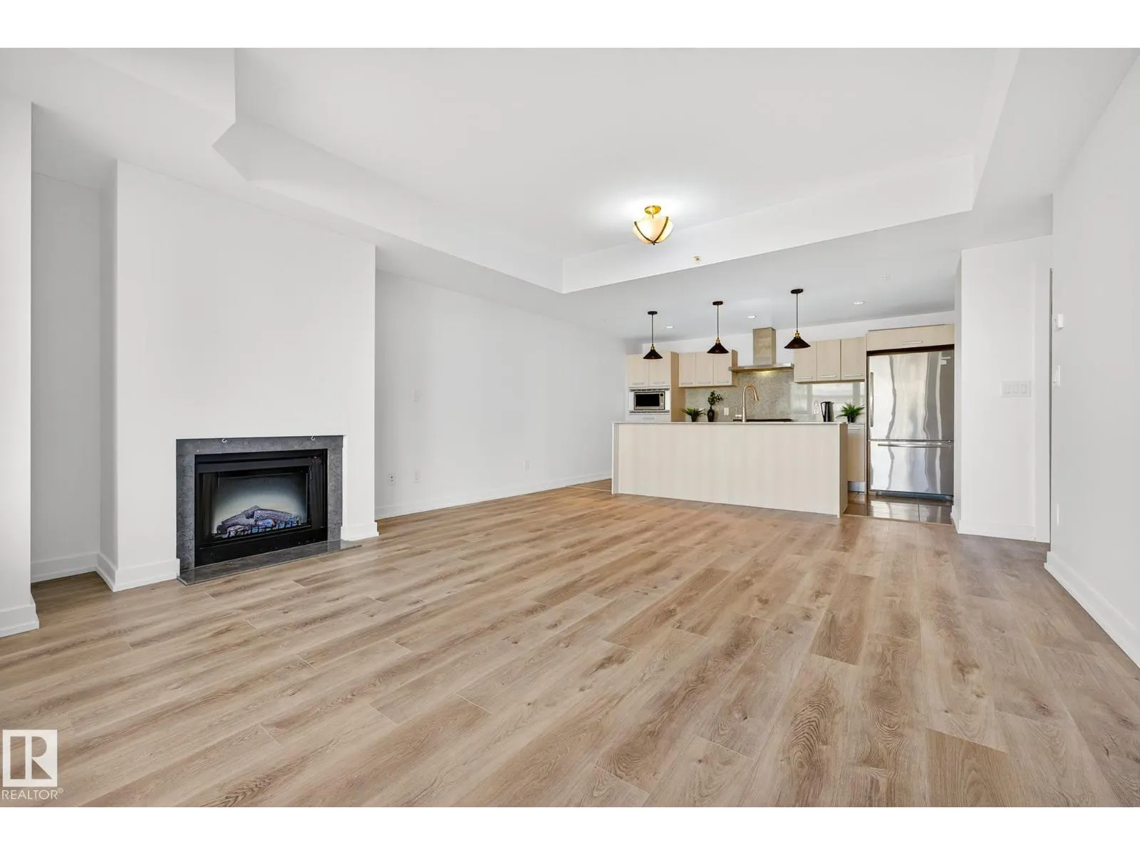 #306 2606 109 ST NW