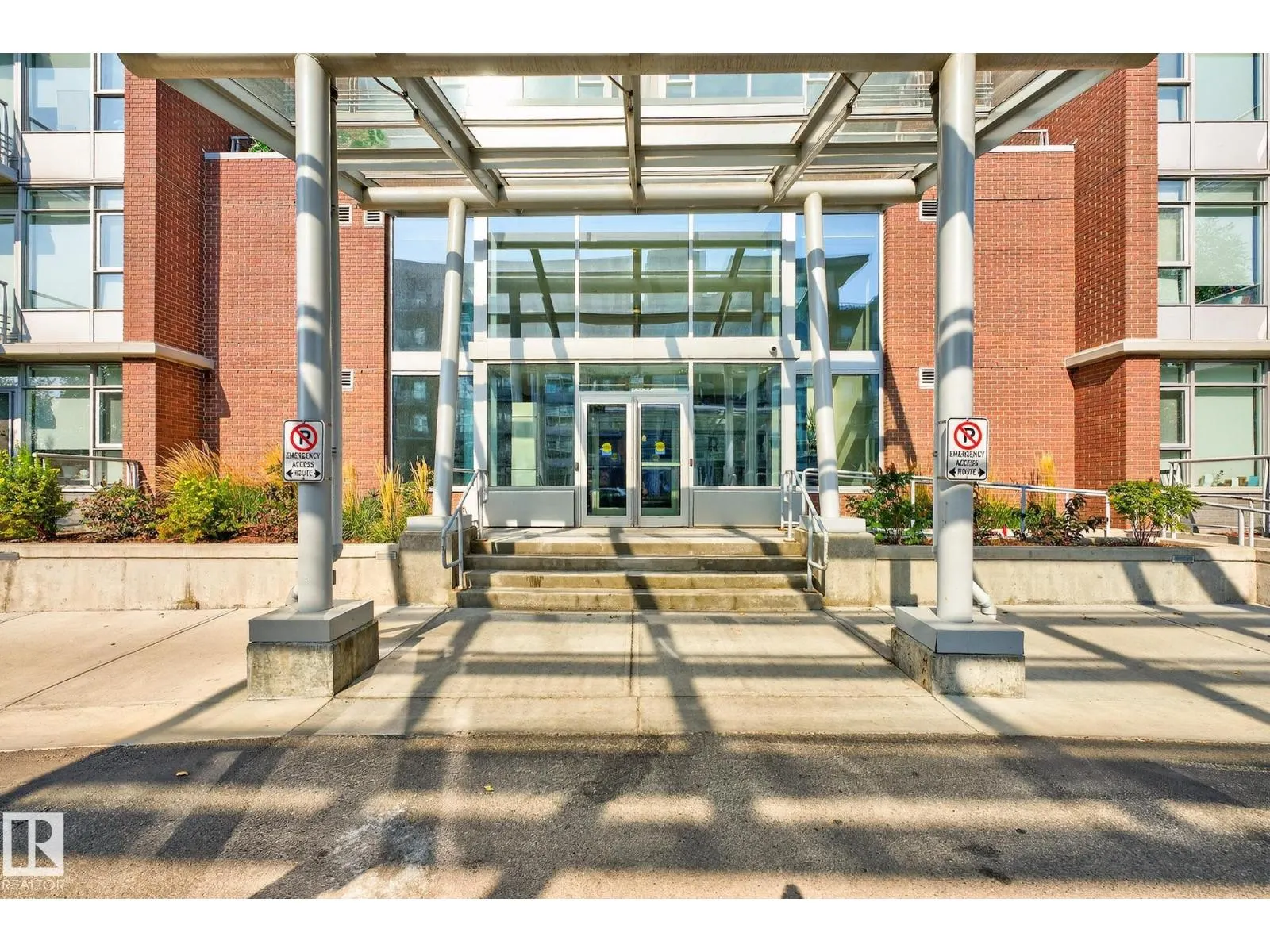 #306 2606 109 ST NW