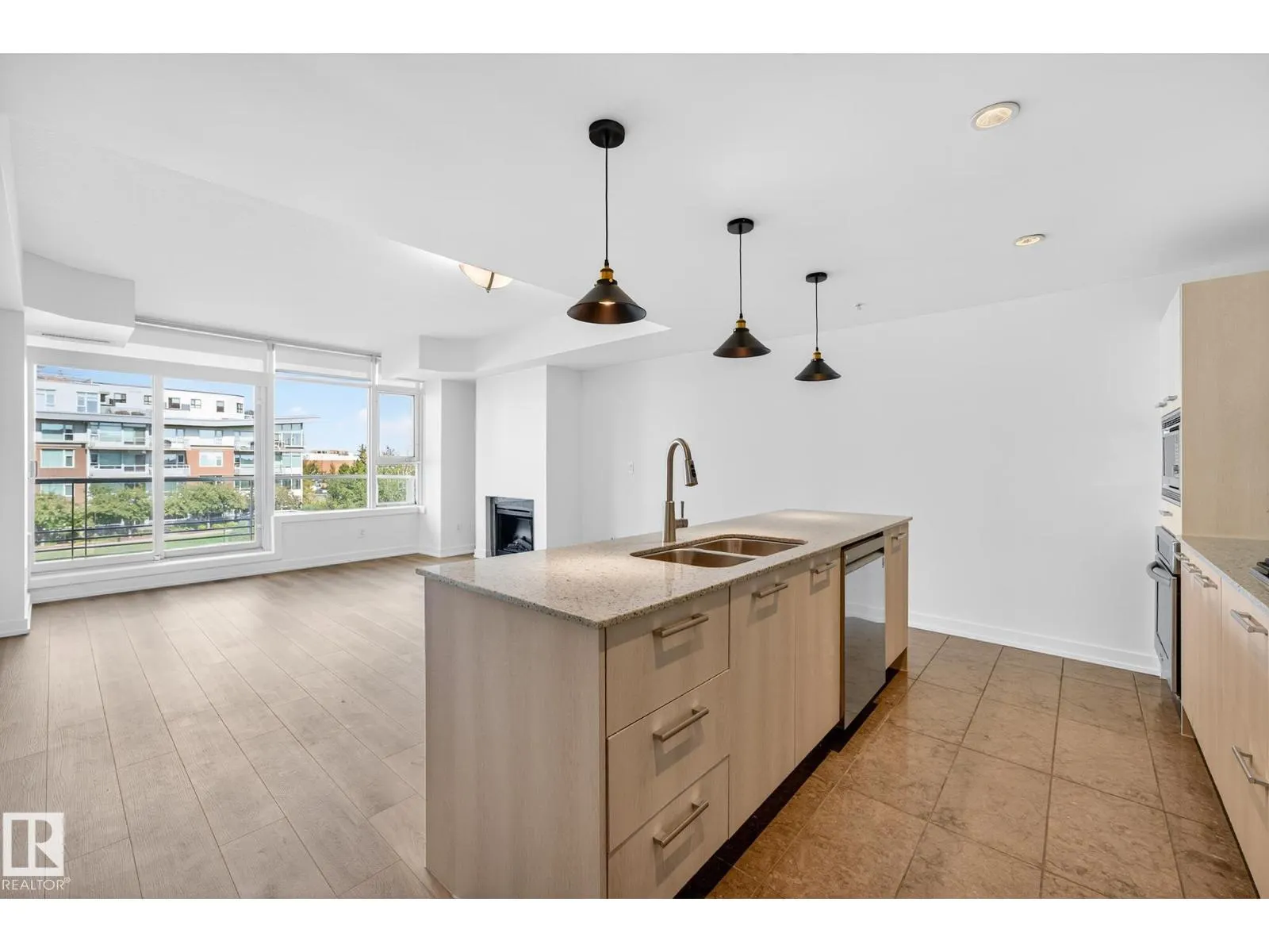 #306 2606 109 ST NW