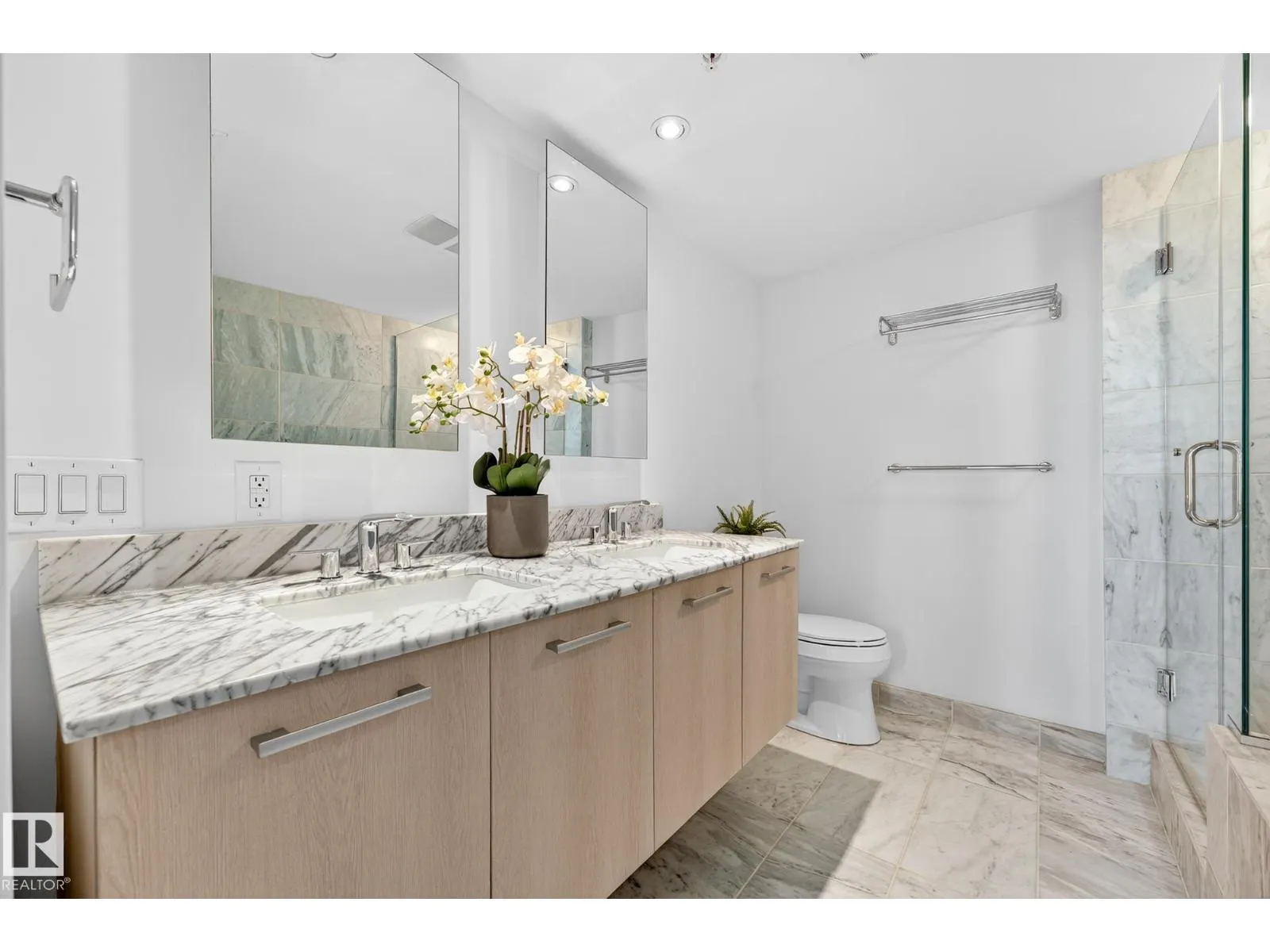 #306 2606 109 ST NW