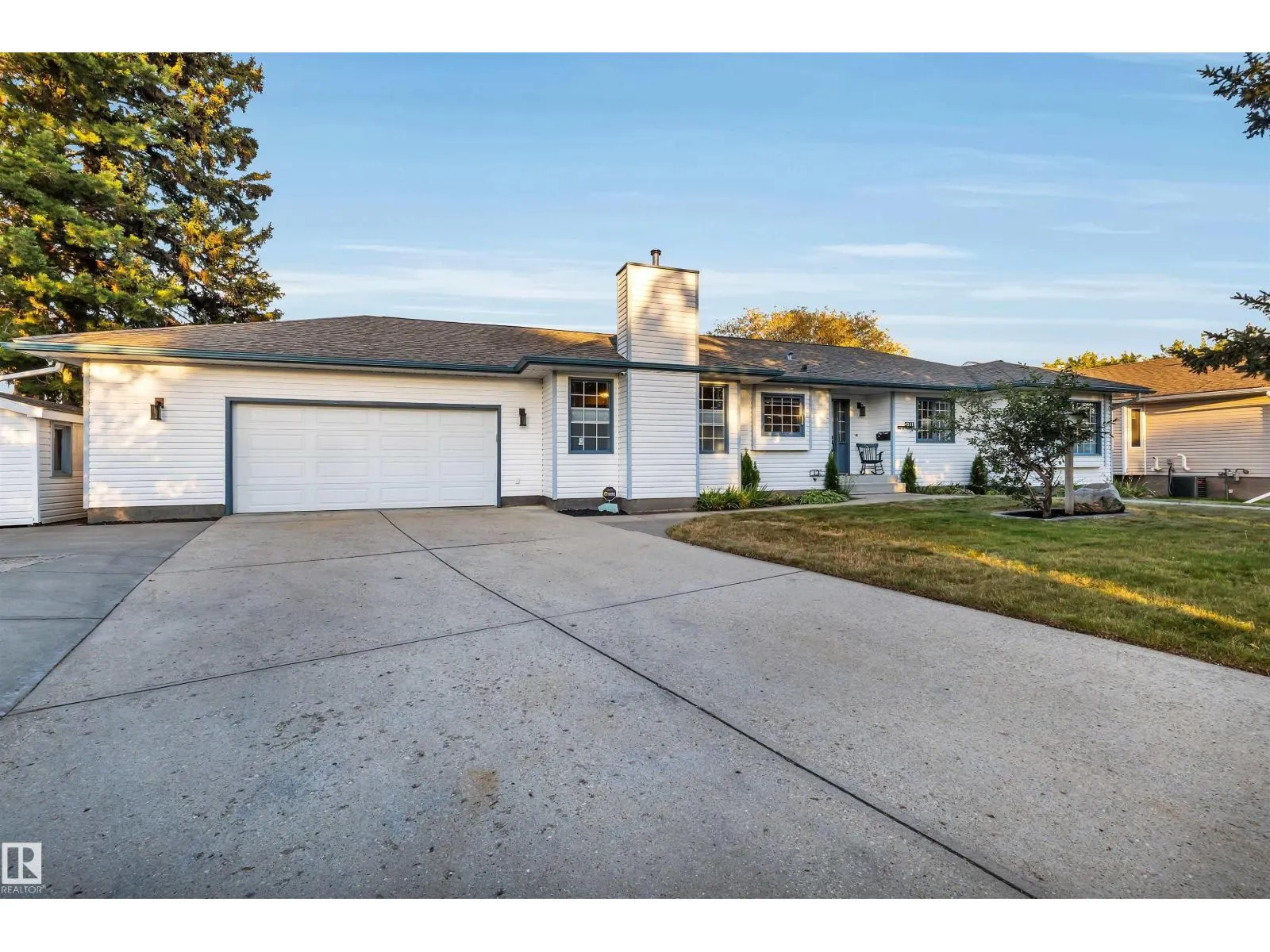 5111 52 ST