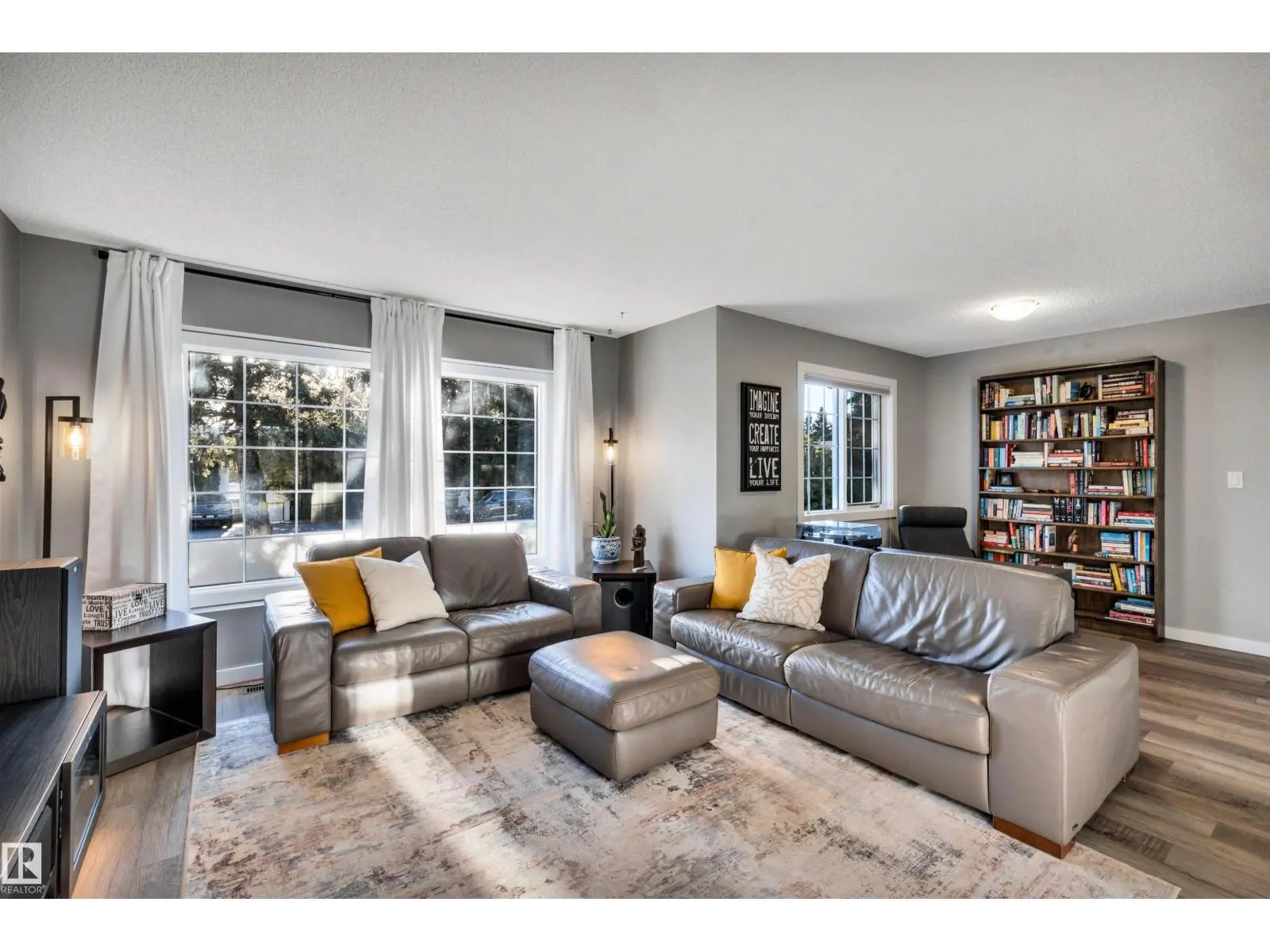 5111 52 ST