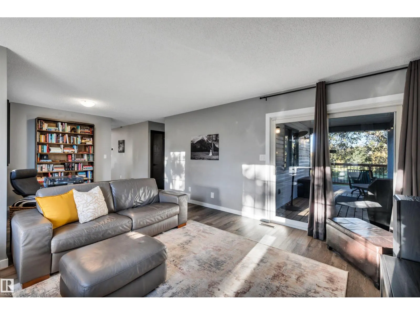 5111 52 ST