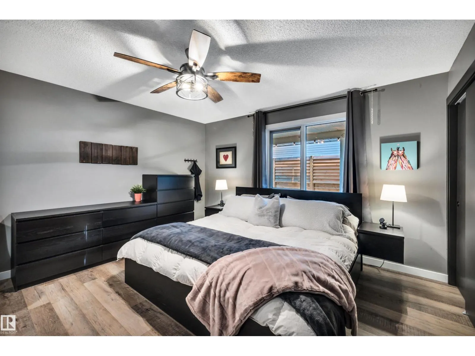 5111 52 ST