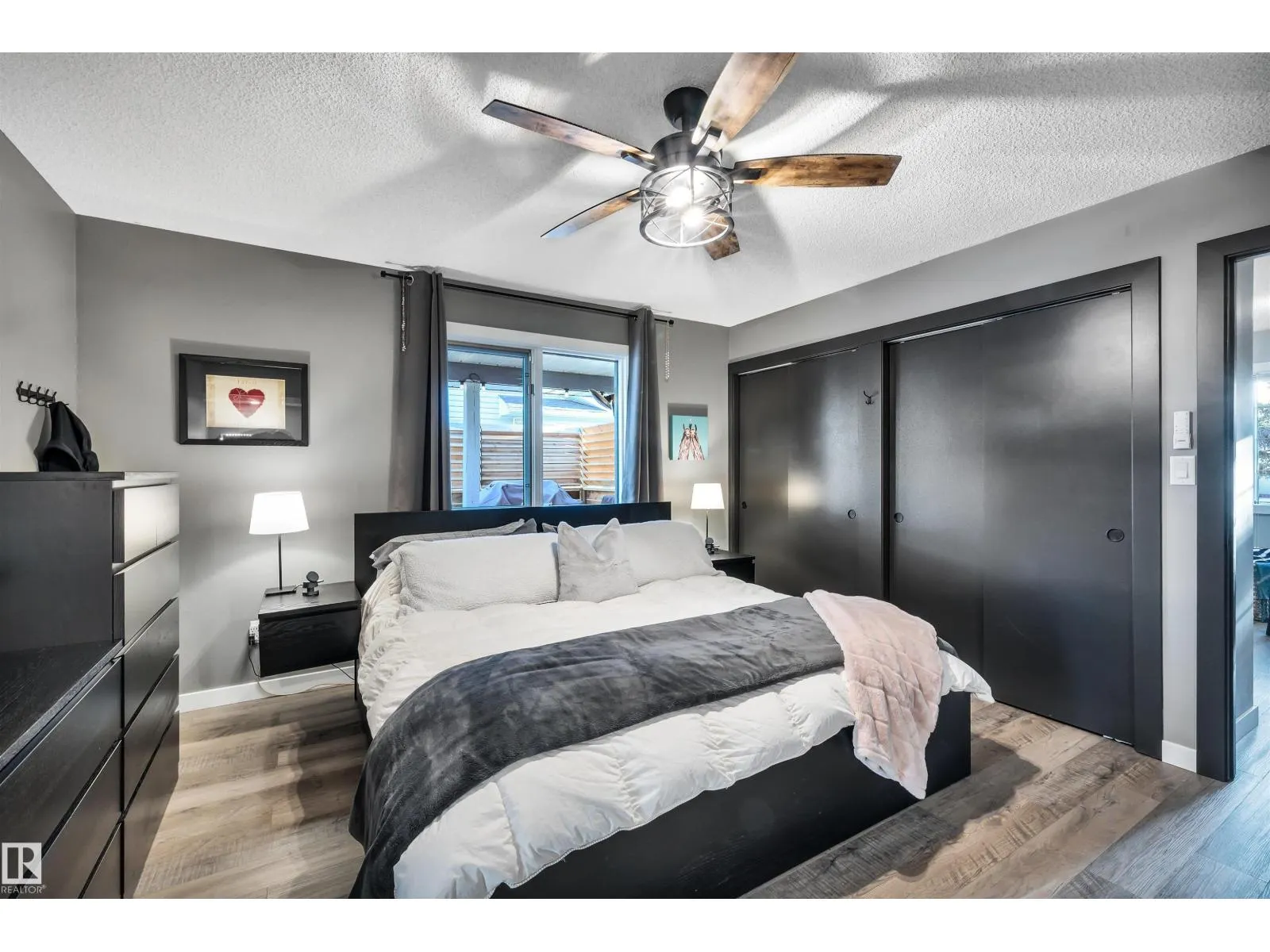 5111 52 ST