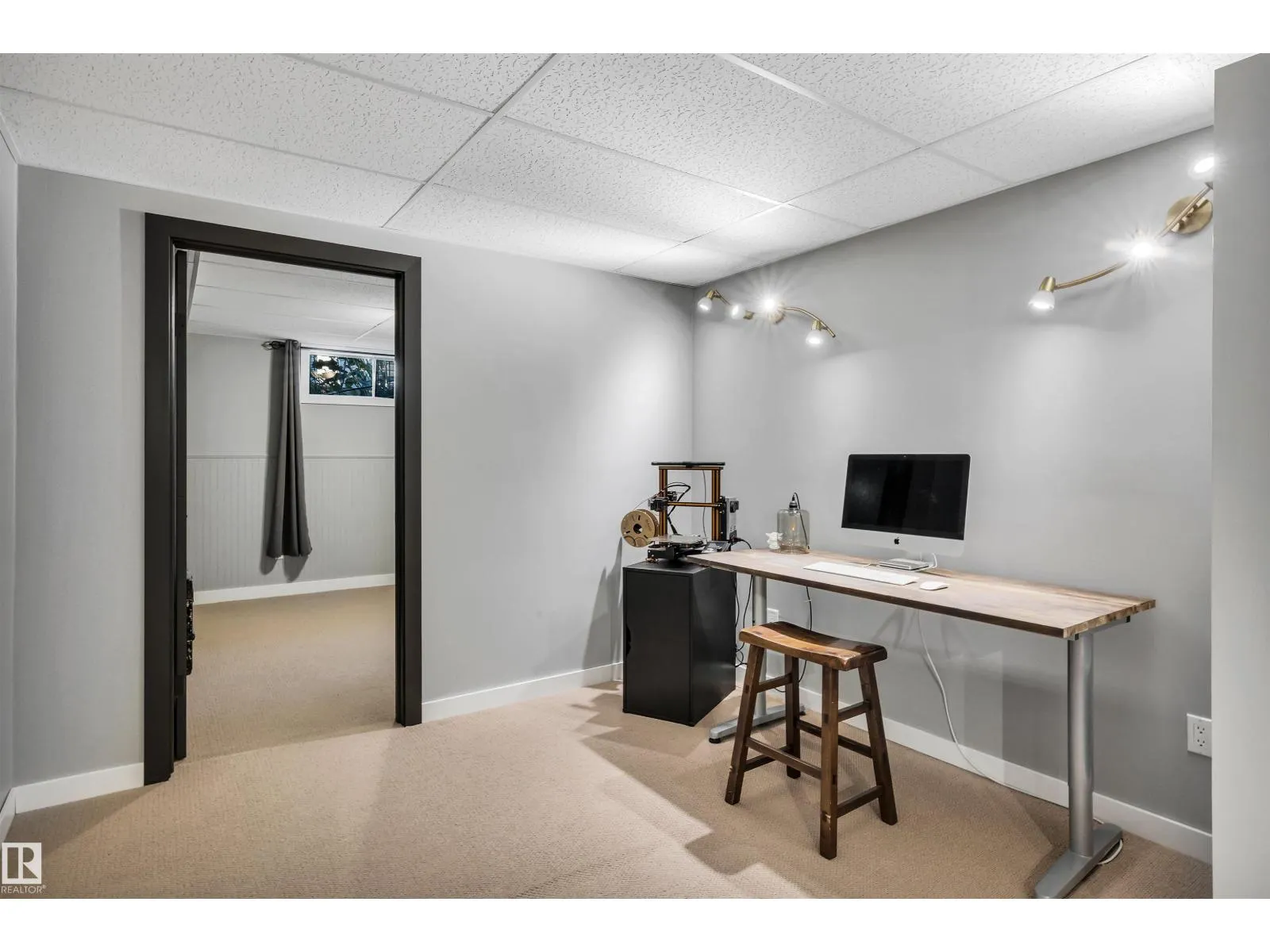 5111 52 ST