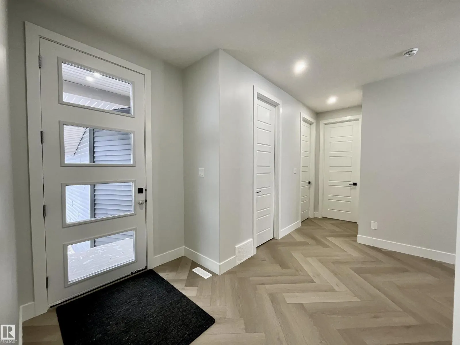 25 BAKER ST