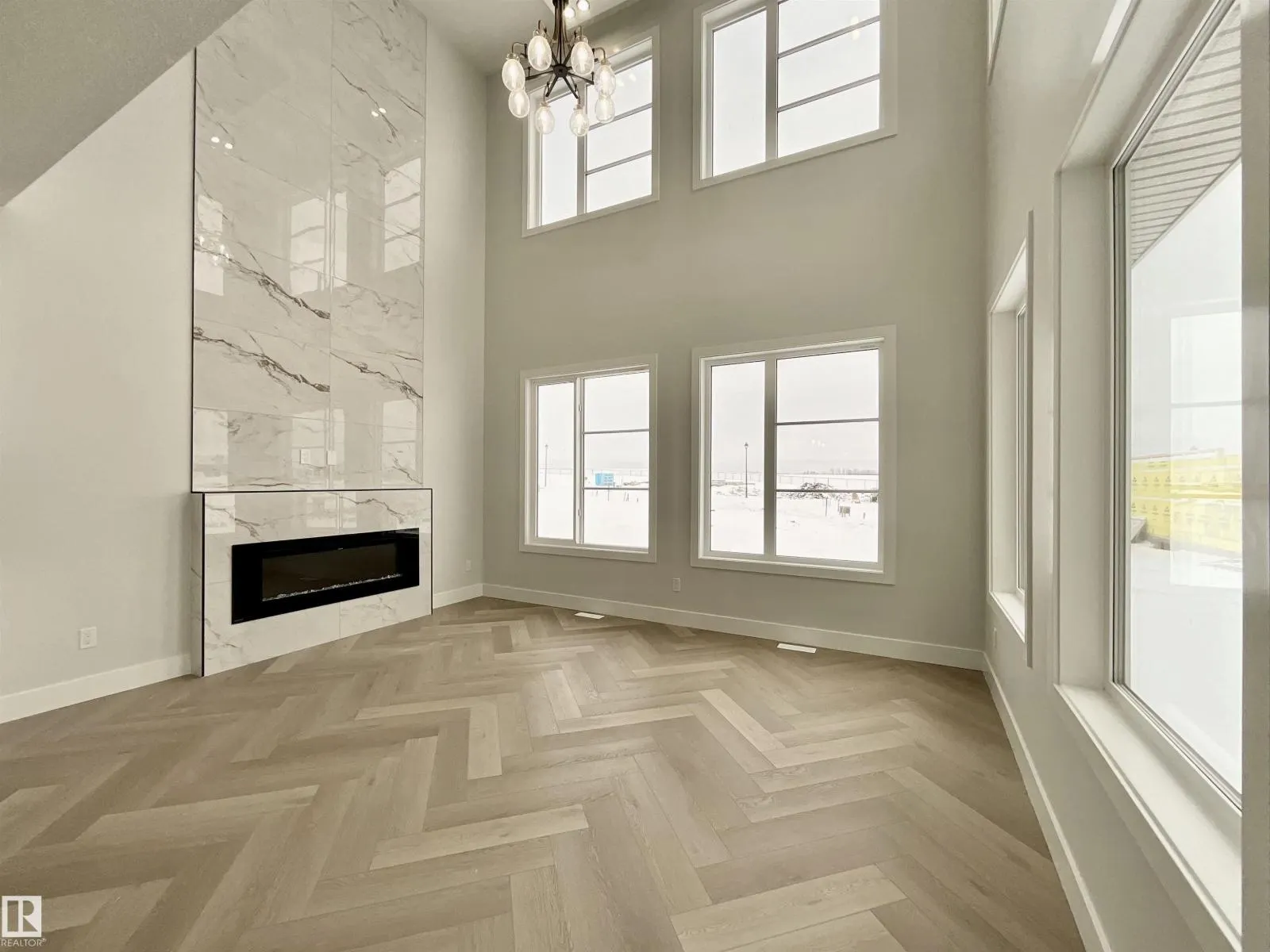 25 BAKER ST