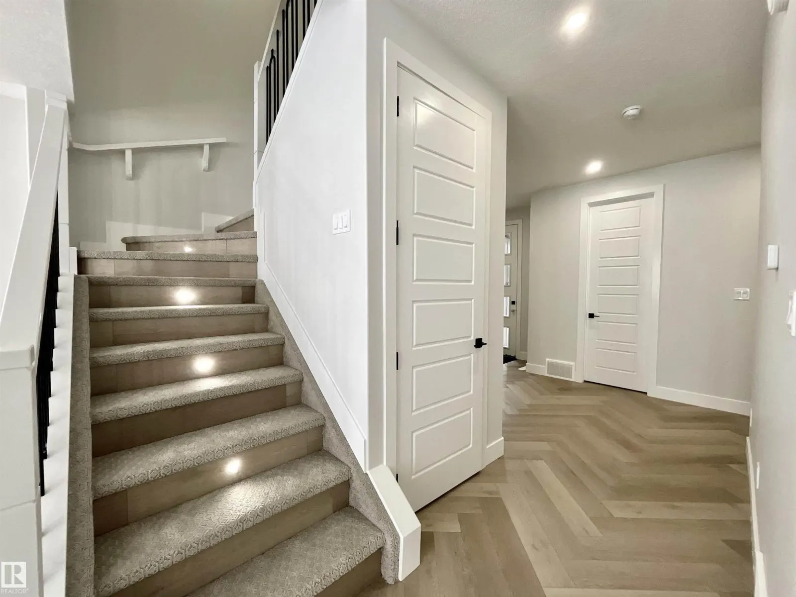 25 BAKER ST