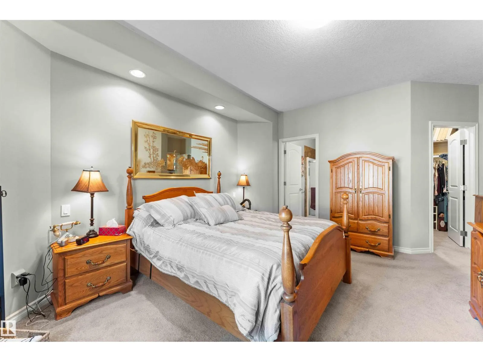 55 WILLOW WOOD LN