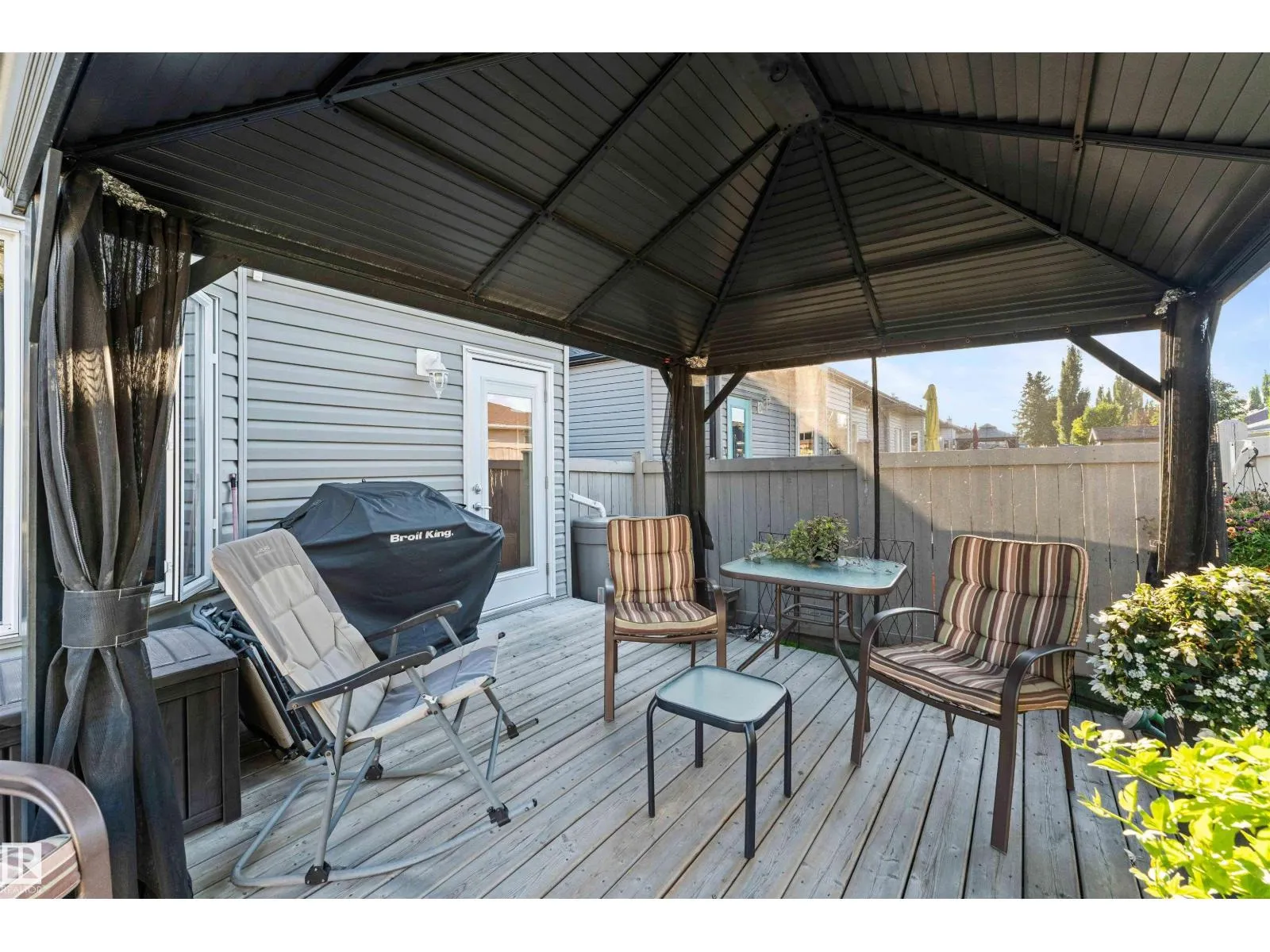 55 WILLOW WOOD LN
