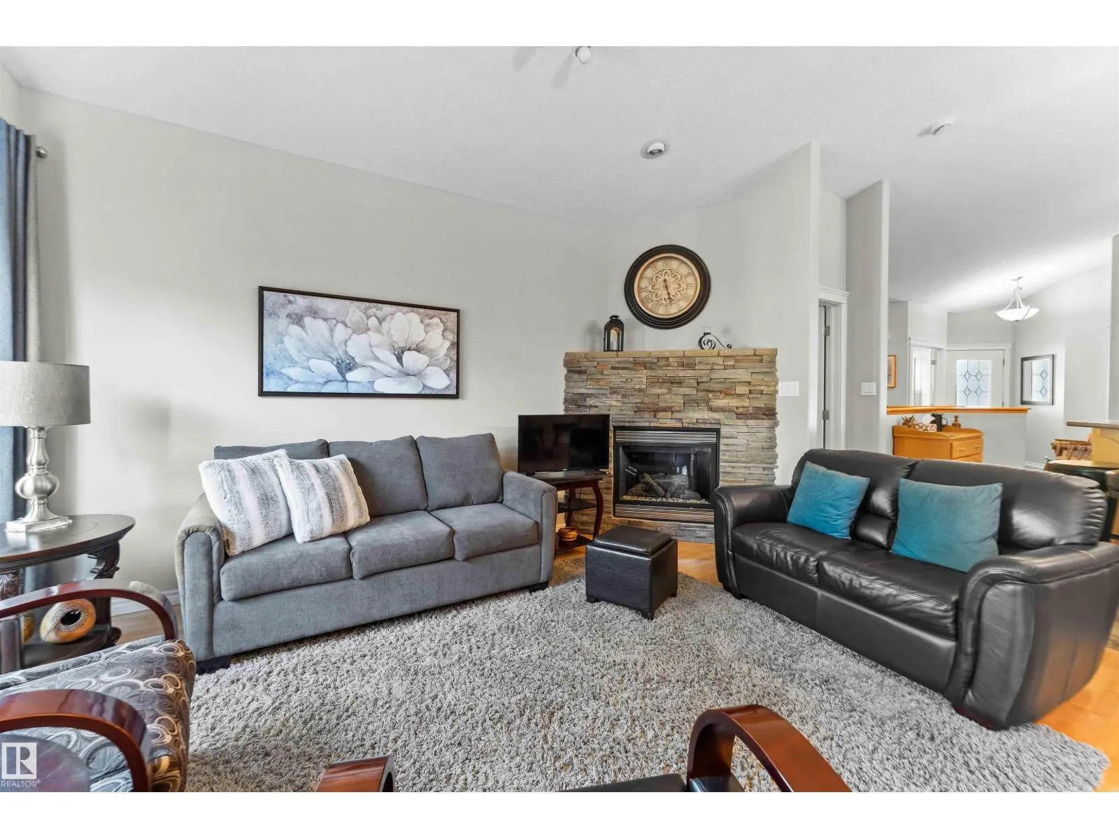 55 WILLOW WOOD LN