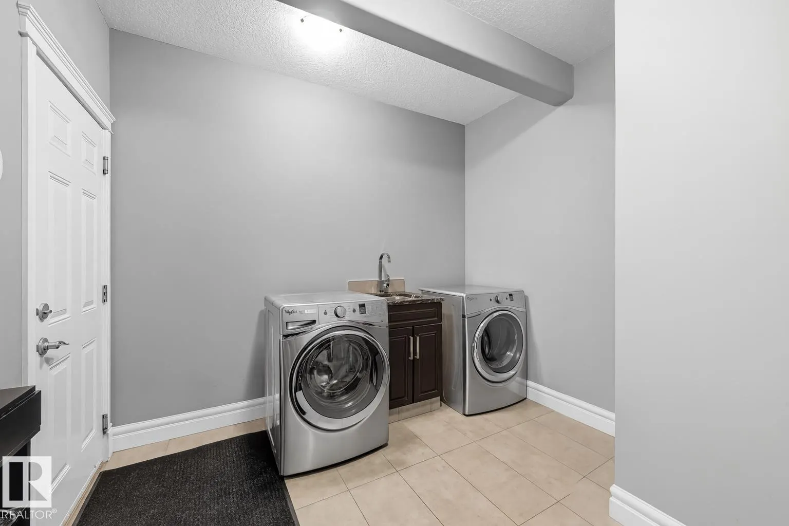 1806 ADAMSON PT SW