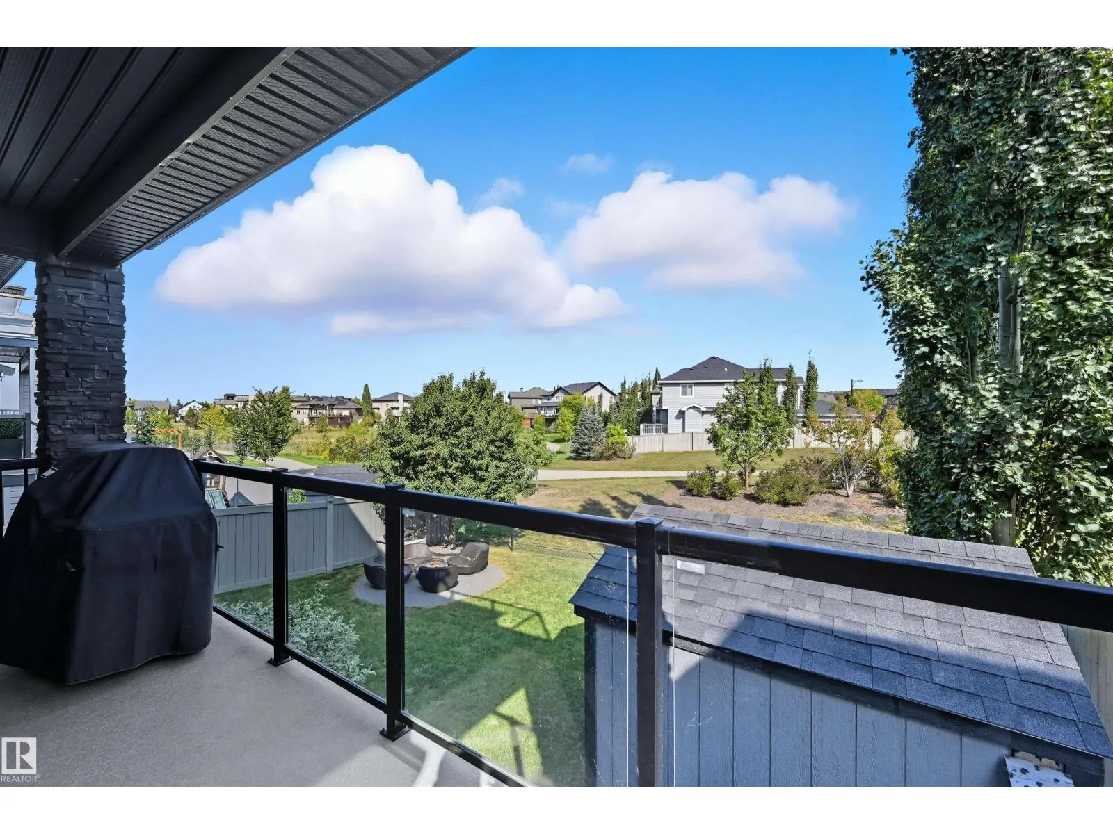 1806 ADAMSON PT SW