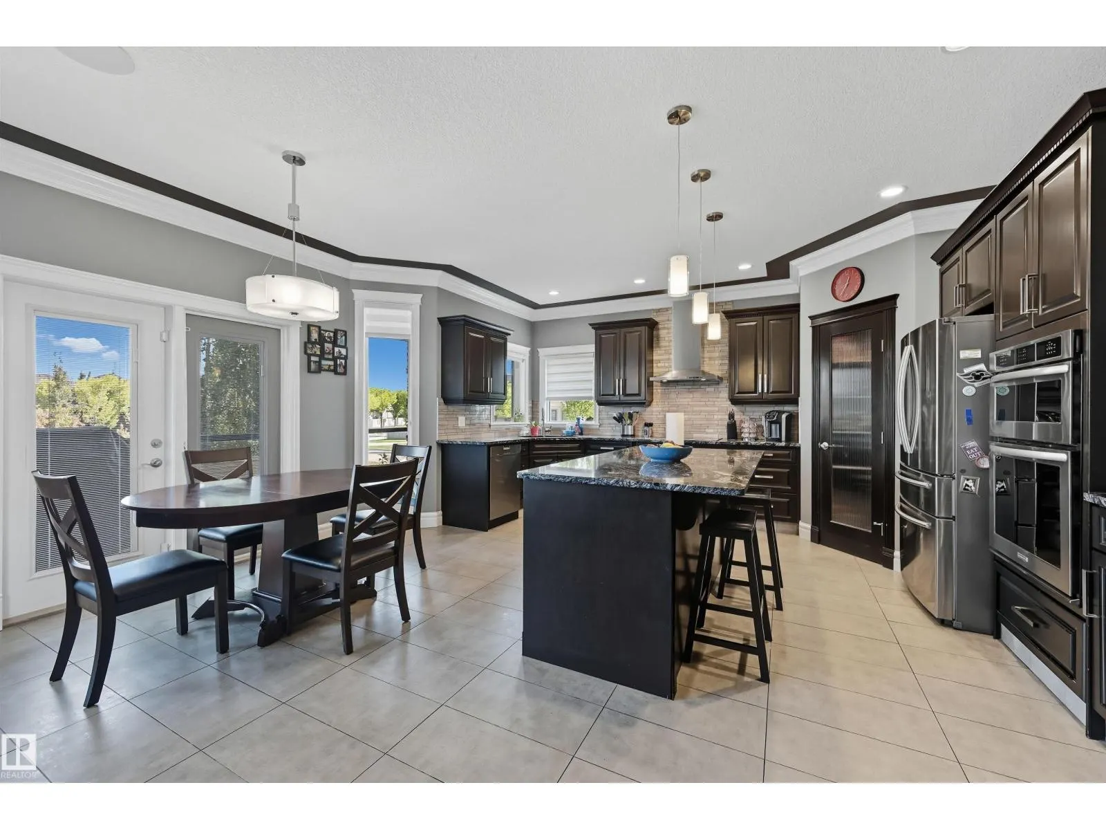 1806 ADAMSON PT SW