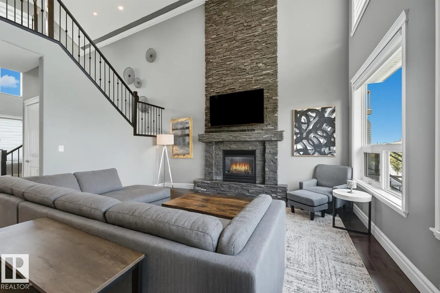 1806 ADAMSON PT SW