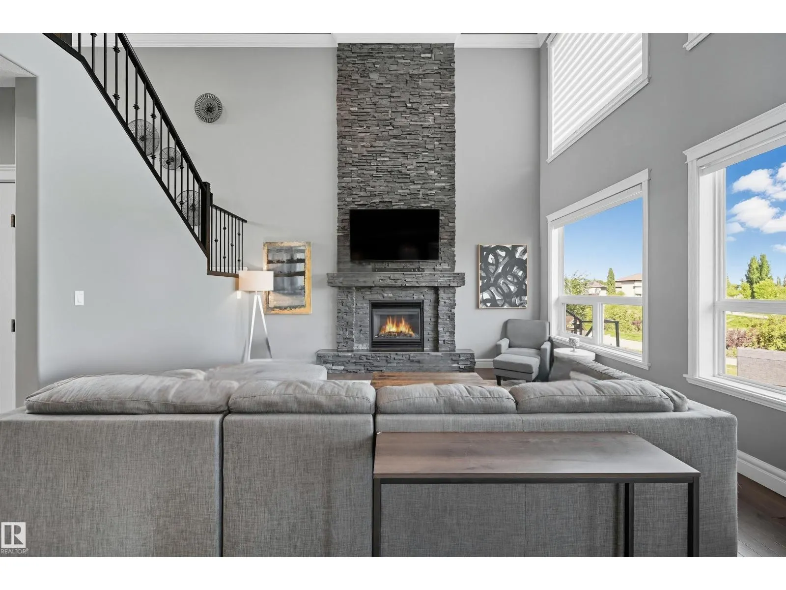 1806 ADAMSON PT SW