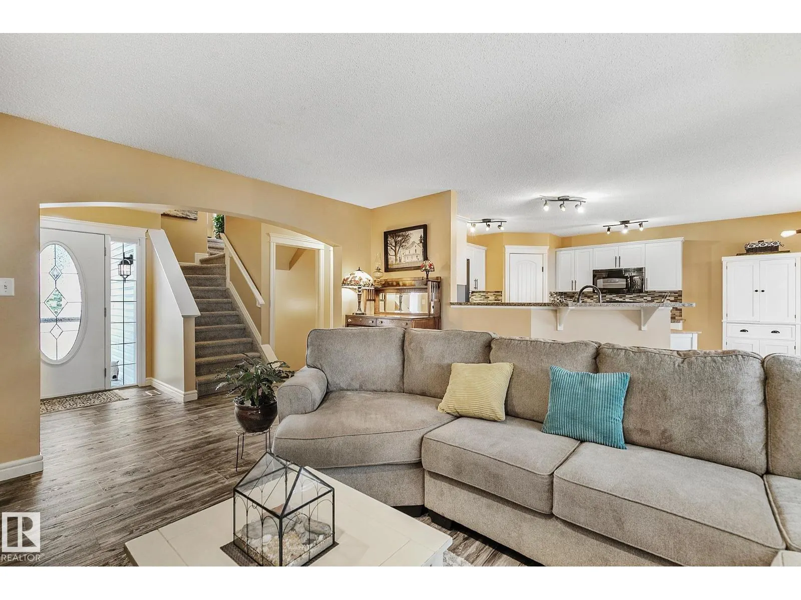 15 HARWOOD CO