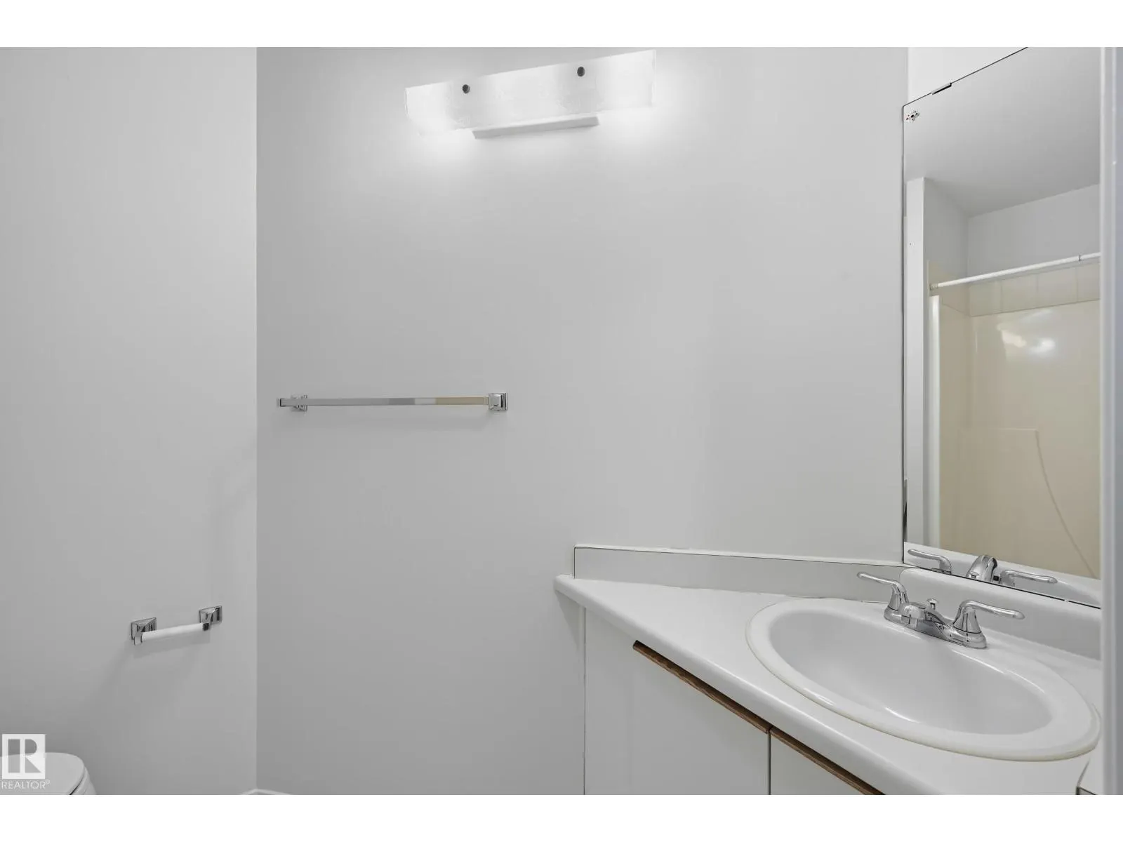 #306 10504 77 AV NW