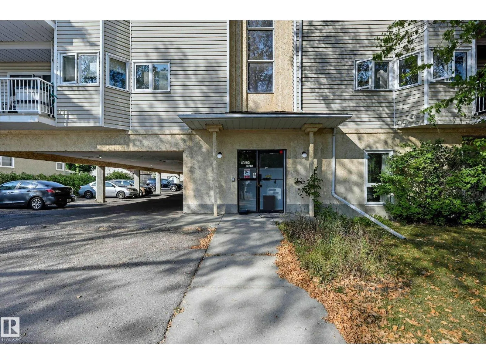 #306 10504 77 AV NW