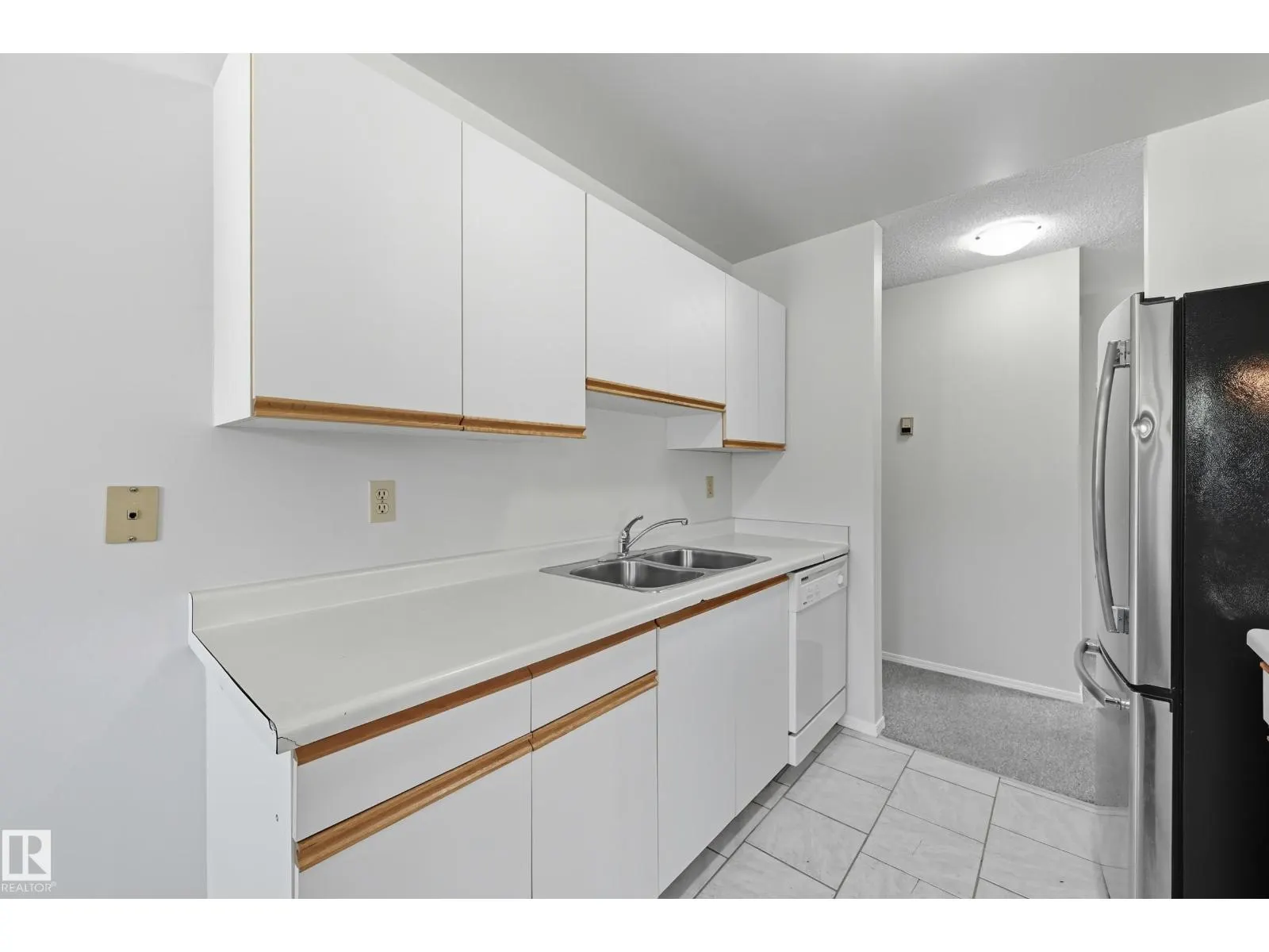 #306 10504 77 AV NW