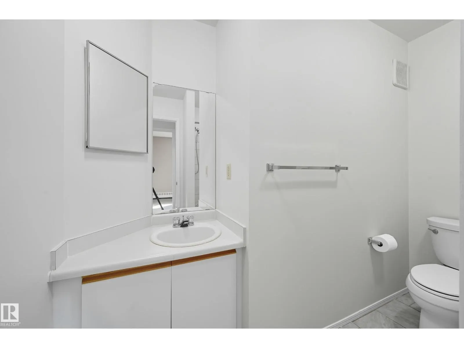 #306 10504 77 AV NW