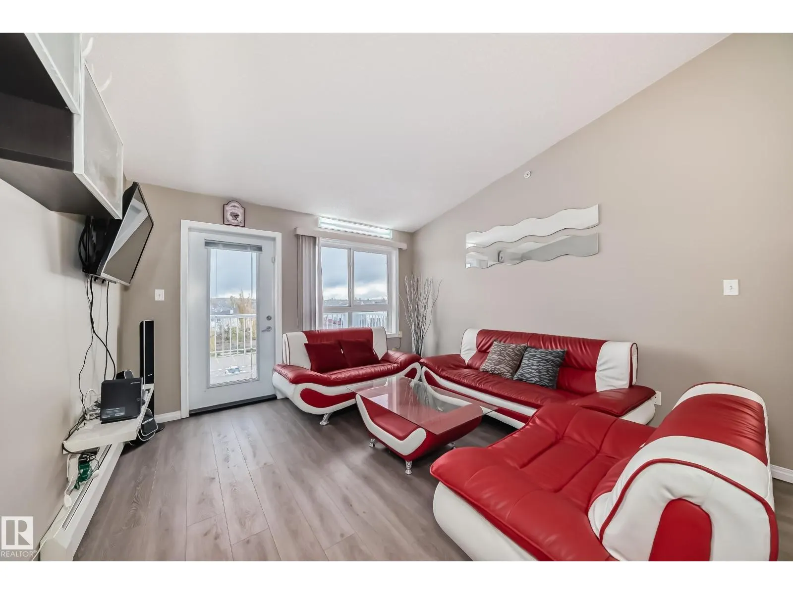 #403 5340 199 ST NW