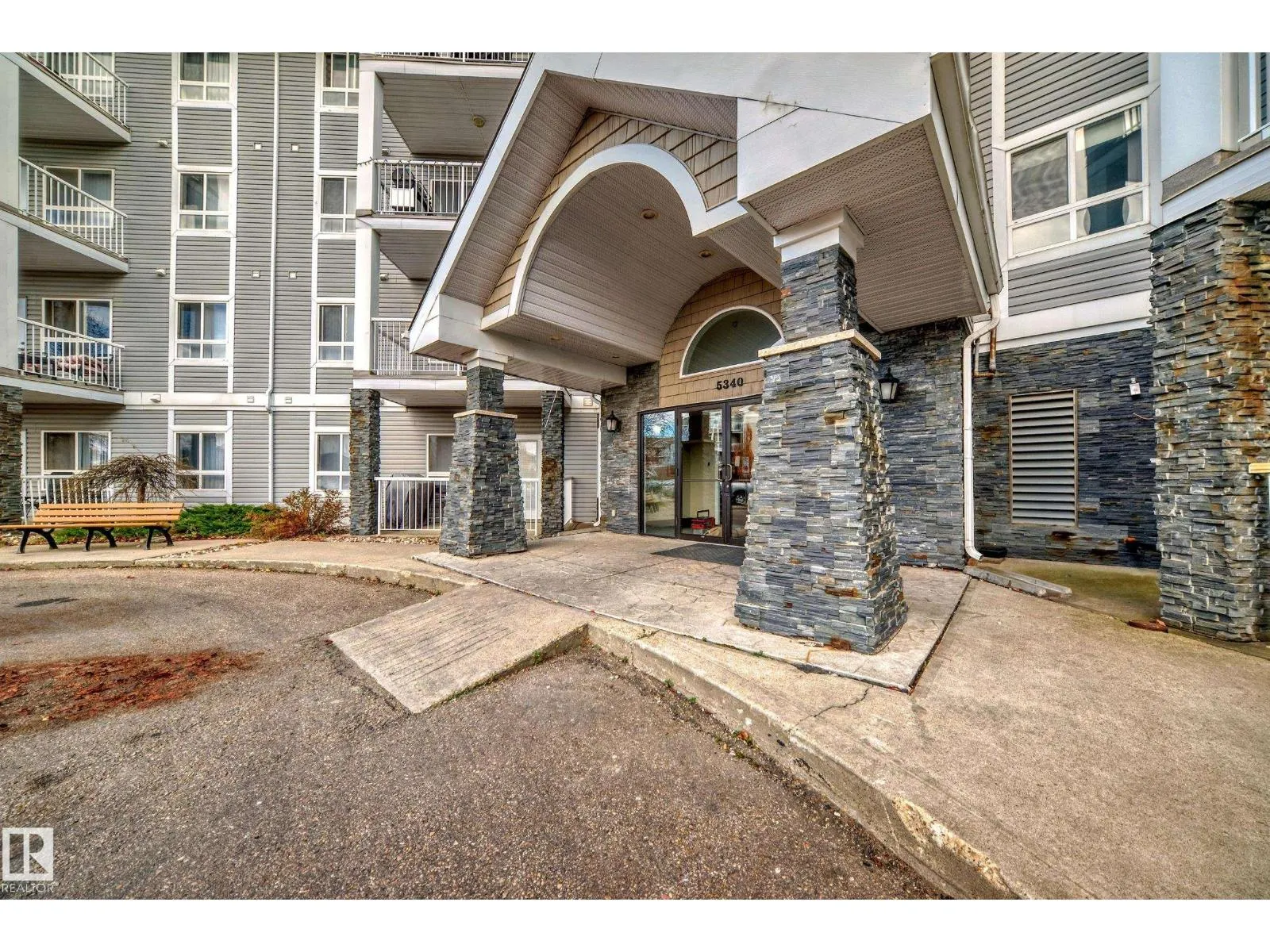 #403 5340 199 ST NW