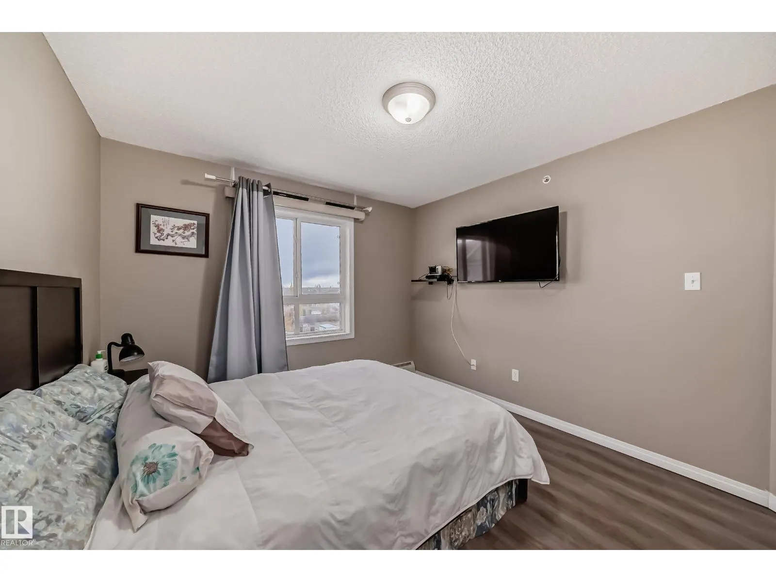 #403 5340 199 ST NW