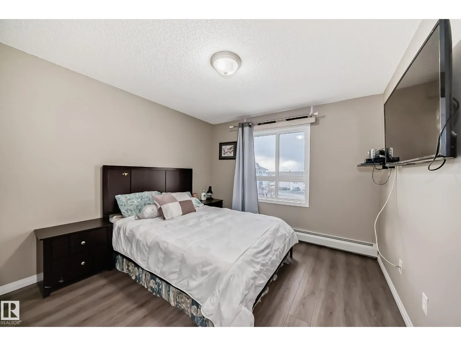 #403 5340 199 ST NW