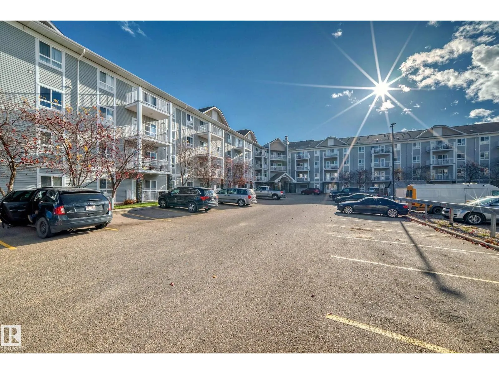 #403 5340 199 ST NW